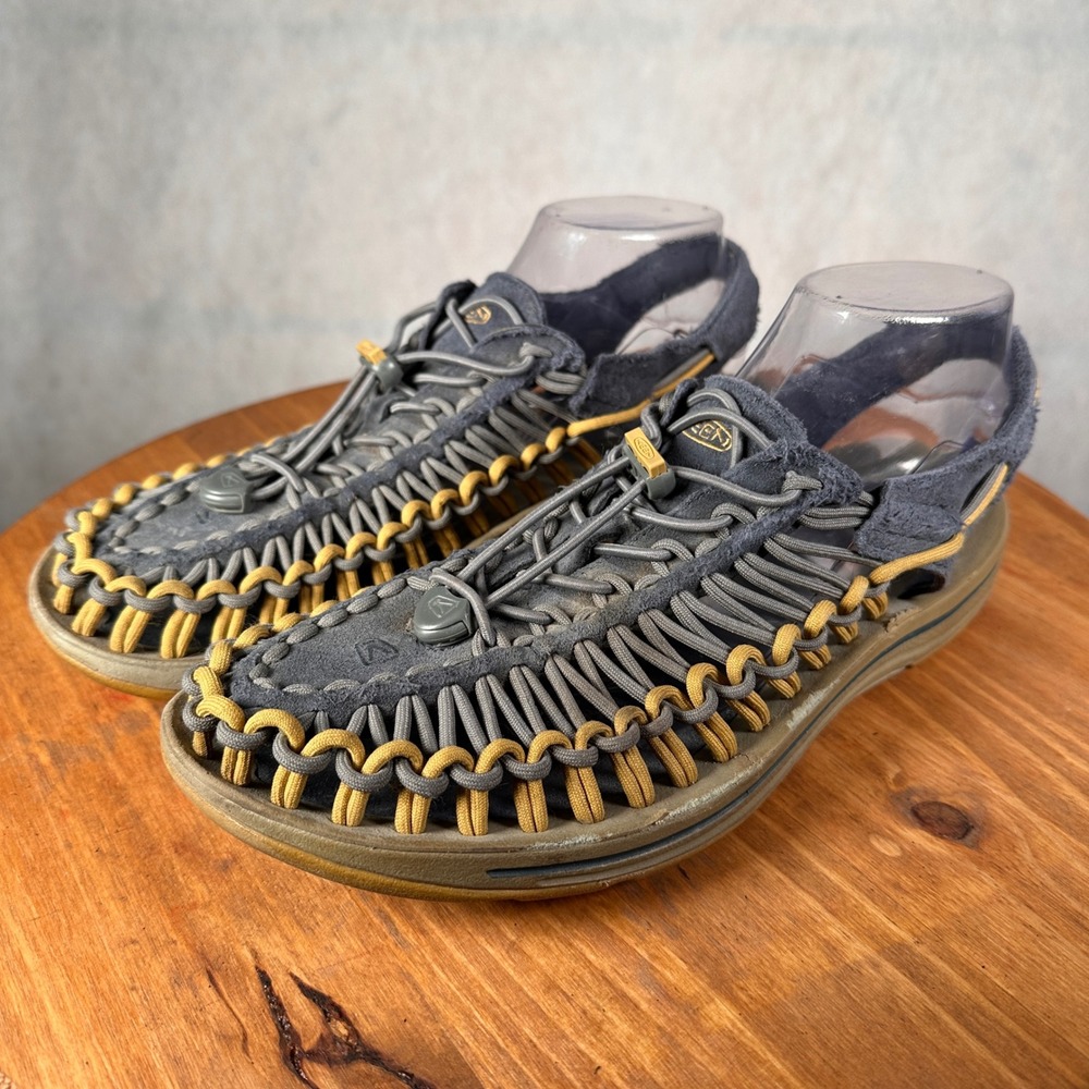 Keen Uneek Sandals Mens Size 10 Grey Yellow Good Corded Outdoor Shoes 1016890